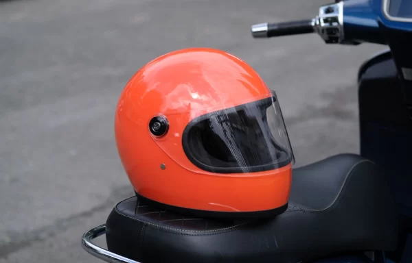 Mũ bảo hiểm cổ điển