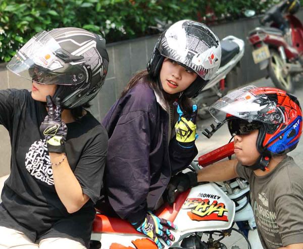 Mũ bảo hiểm 3 4 dành cho dân phượt