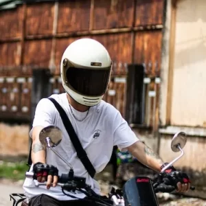 mũ bảo hiểm cổ điển