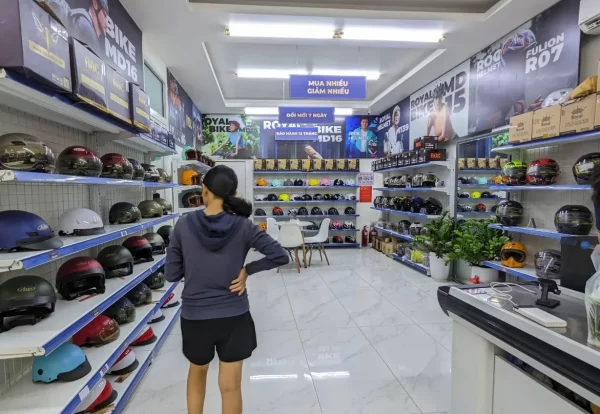 Mua nón bảo hiểm tại shop là đầu tư an toàn lâu dài