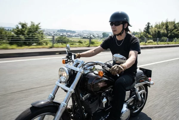 Mũ bảo hiểm phong cách cổ điển phá cách