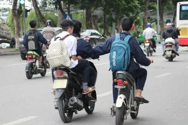 không đội mũ bảo hiểm phạt bao nhiêu tiền