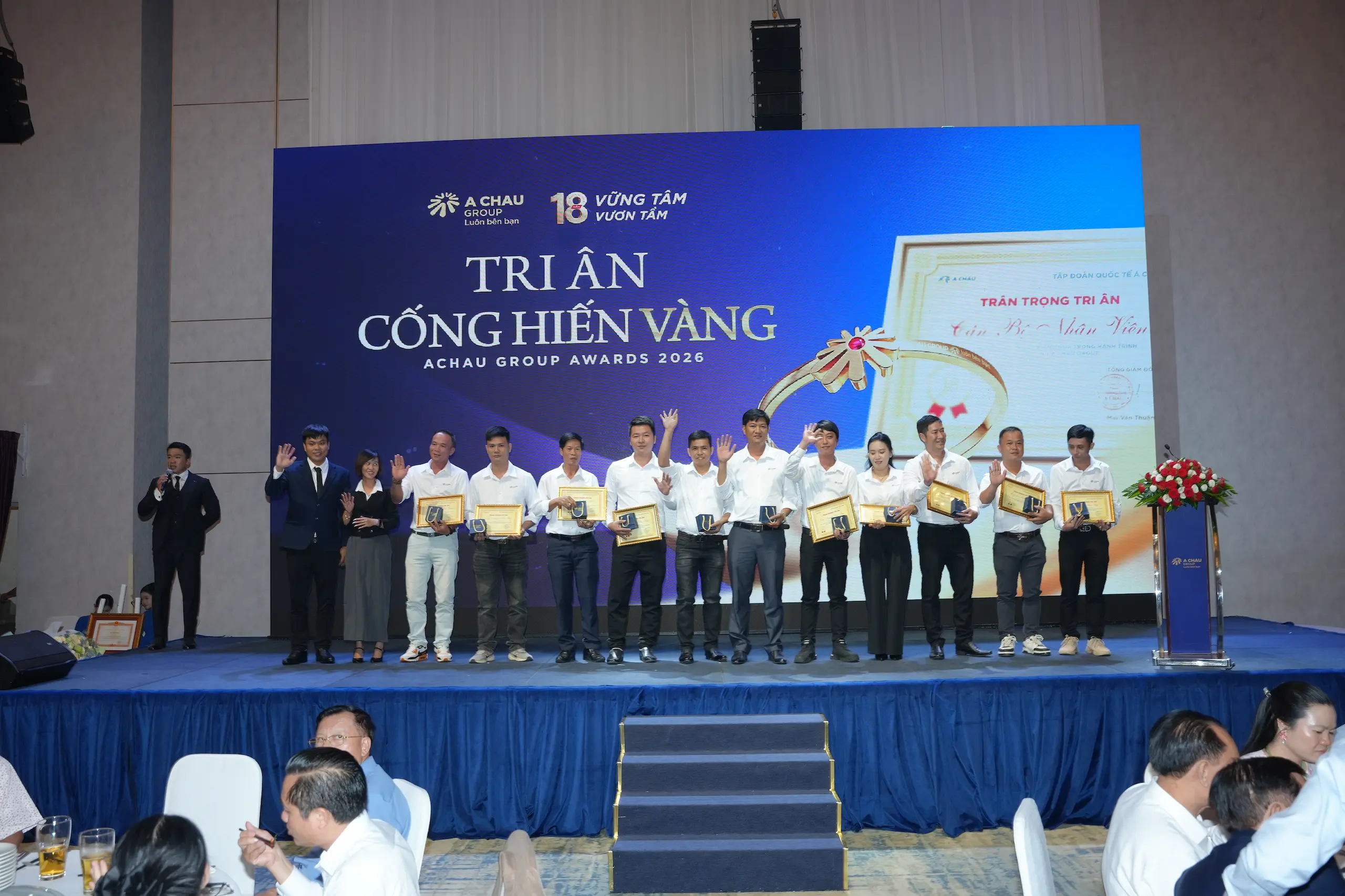 Tri ân các Nhà phân phối đã hét mình vì Á Châu Group